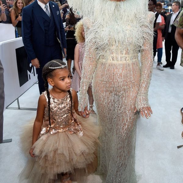 Beyonce and Blue Ivy. They probably won the red carpet in their sparkling pincessy outfits and mother-daughter swag