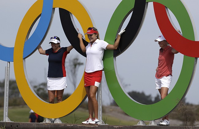 The Latest: Women golfers tee up in Rio; 1st time since 1900