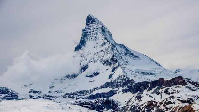 Two British climbers die in bad weather in Alps