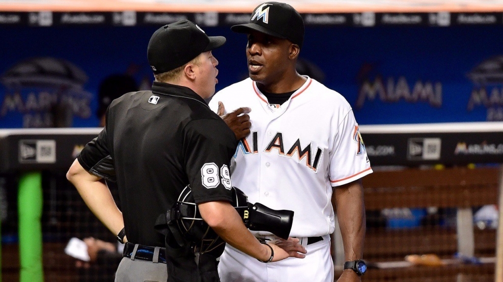 And for his next trick, Giancarlo Stanton smoked a double to the wall ... while breaking his bat