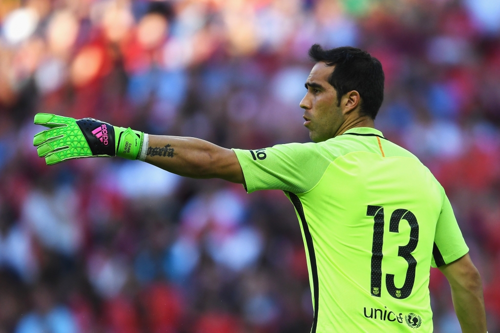 LONDON ENGLAND- AUGUST 06 Claudio Bravo of Barcelona in action during the International Champions Cup match between Liverpool and Barcelona at Wembley Stadium