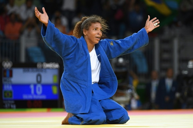 Brazil's Rafaela Silva upset world number one Sumiya Dorjsuren to win the women's under-57kg judo