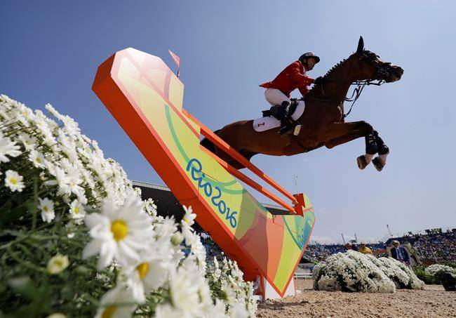 British veteran Skelton wins Rio showjumping gold | Bangkok Post: news