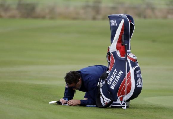 Mark Fulcher caddy for Justin Rose of Great