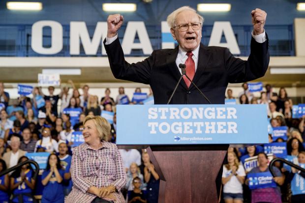 The Latest: Buffett to introduce Clinton at Nebraska event