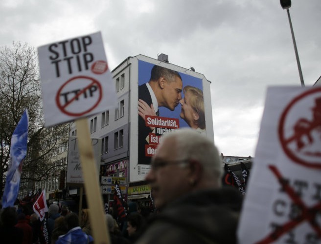 France says TTIP talks should stop because the deal is dead