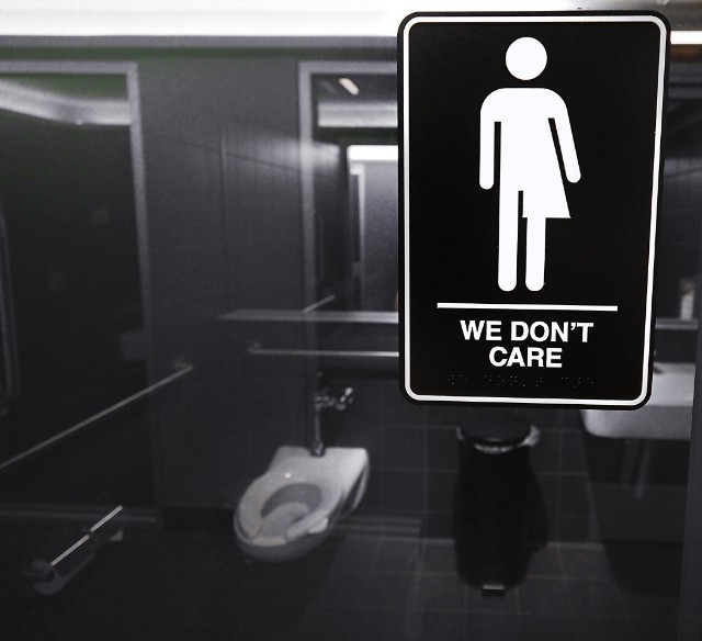 North Carolina Clashes With U.S. Over New Public Restroom Law