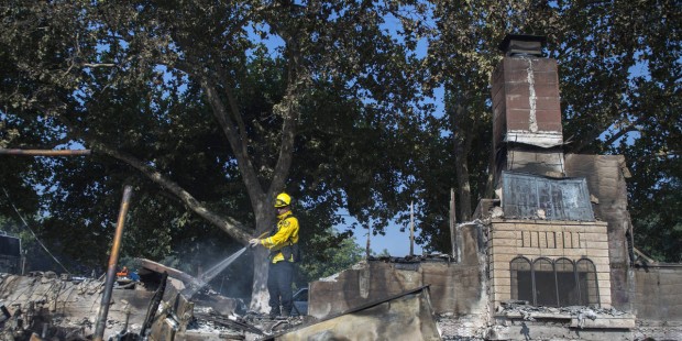 (ANIMAP/VIDEO/PHOTOS) Clayton Fire in Lake County Now Over 4000 Acres; 200 Structures Destroyed