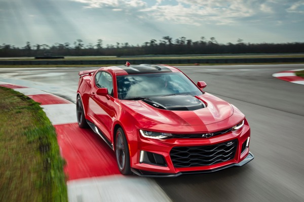 2017 Camaro ZL1 Rated Slower than the Hellcat Challenger, but Less Expensive