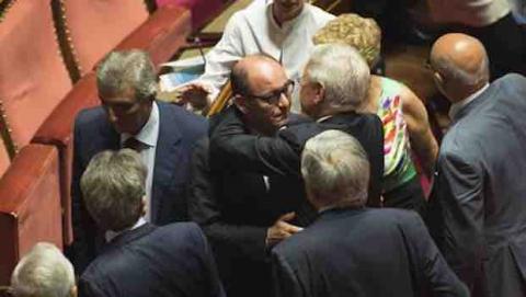 Voto del Senato, Caridi in aula: 'Sono innocente'