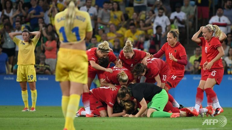 Celebrations for Germany's women's football team after they beat Sweden in tense Rio 2016 Olympic gold medal decider