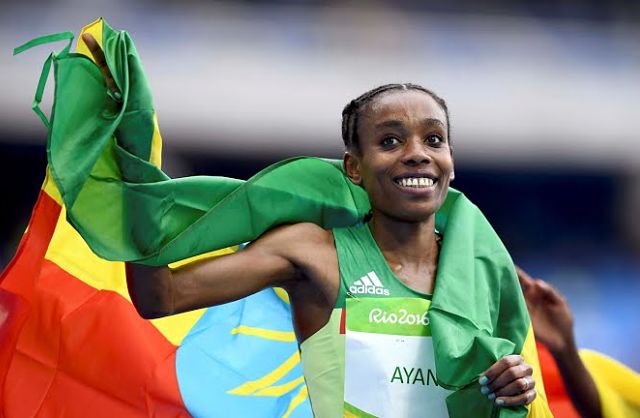 Almaz Ayana BREAKS Women's 10000m WR At Rio 2016