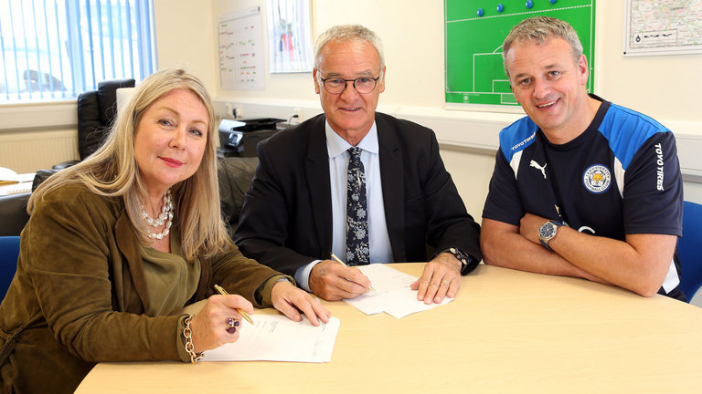 Claudio Ranieri has signed a new four-year deal with Leicester