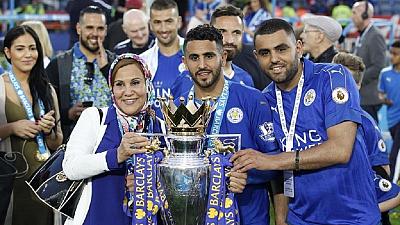 Algeria's Mahrez to stay at Leicester till 2020 after signing new deal