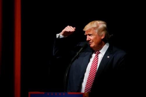 Trump dissed by Republican congressman, encouraging Clinton vote