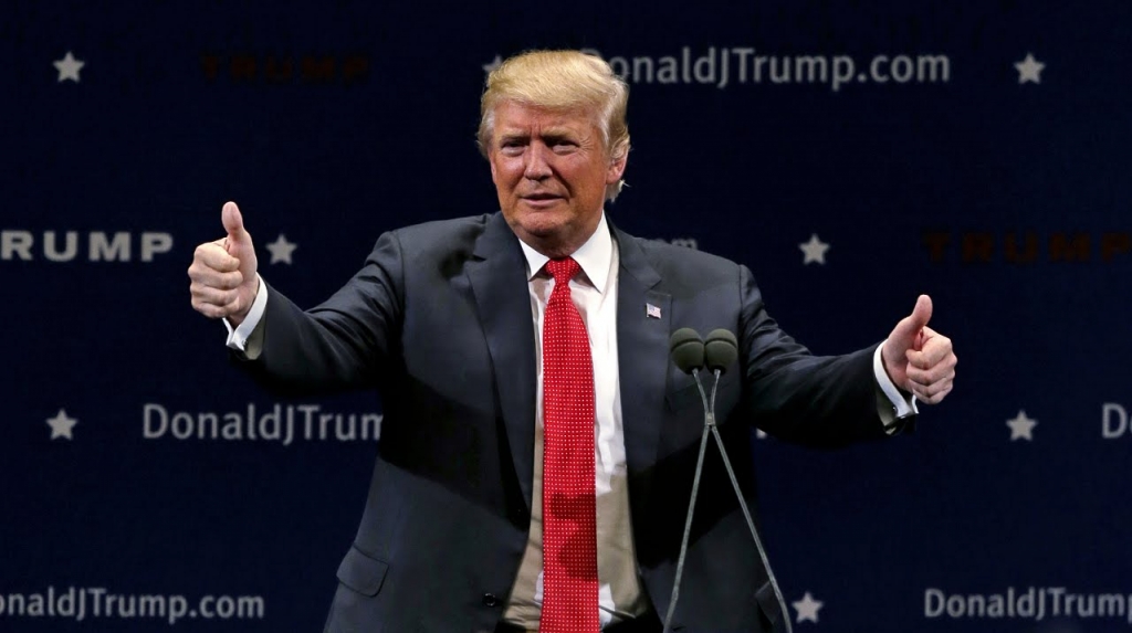 WASHINGTON DC- APRIL 27 Paul Manafort advisor to Republican presidential candidate Donald Trump's campaign checks the teleprompters before Trump's speech at the Mayflower Hotel