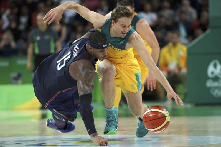 Rio Olympics 2016: Carmelo Anthony rallies Team USA past Australia, 98-88