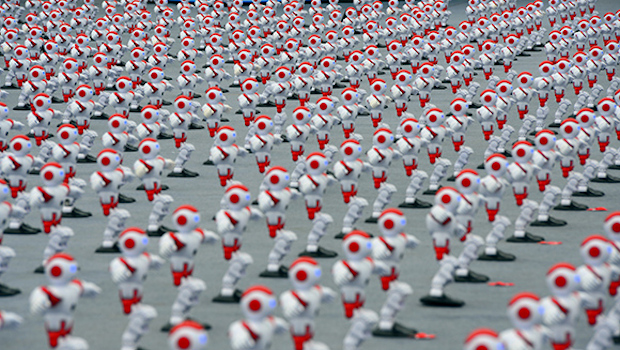 Watch Over 1,000 Robots Dance Since Robots Aren't Creepy