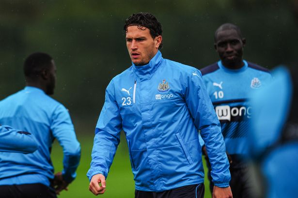 Daryl Janmaat stays wrapped