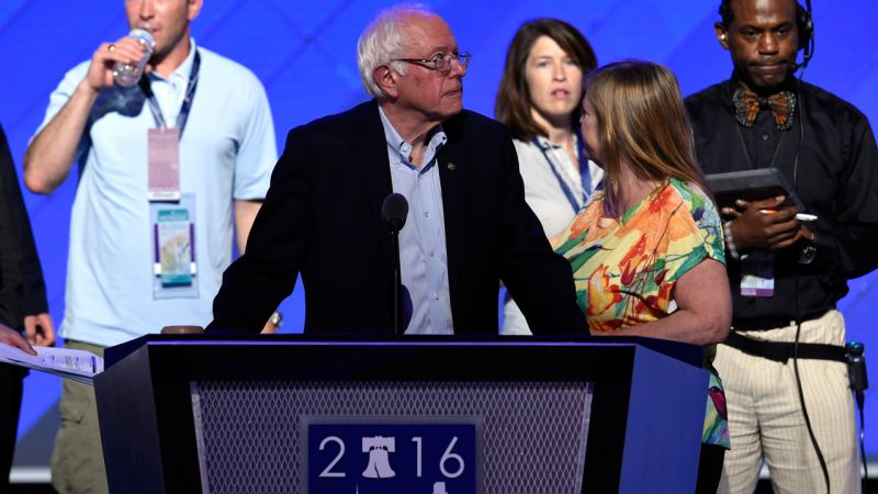 Democratic convention begins amid leaked email controversy