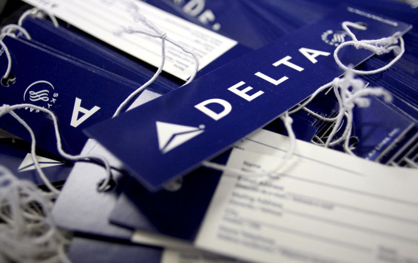 Delta hit by computer outage, flights delayed worldwide