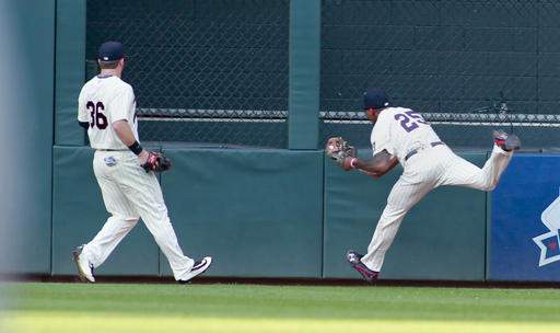 No hits for Twins in 12th, but they beat White Sox anyway