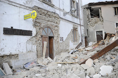 Quake brings down buildings in central Italy, at least six believed killed