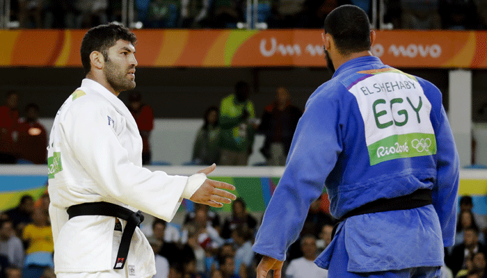 Rio 2016 This Egyptian judoka refused to shake hands with Israeli opponent- Here's why