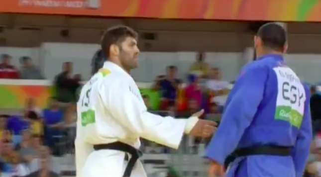 Egyptian judo fighter refuses to shake Israeli opponent’s hand after defeat		Posted by	Liam Mc Guire