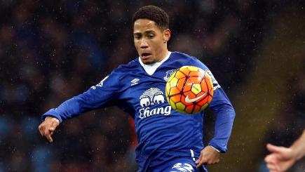 Steven Pienaar could reunite with former Everton boss David Moyes