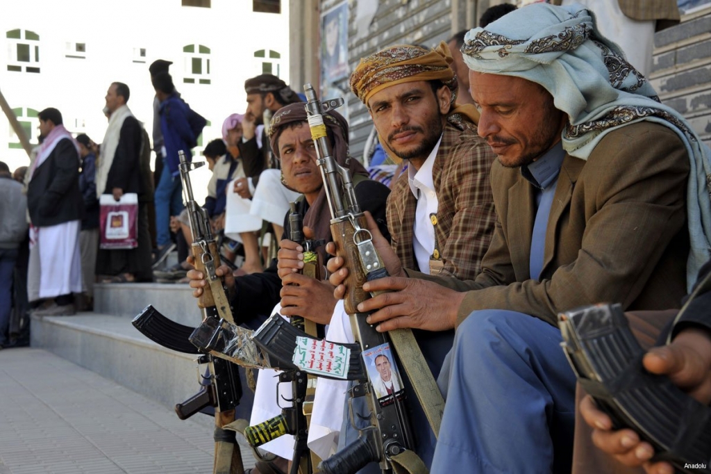 Yemen: Peace talks in crisis as Houthis sign government deal