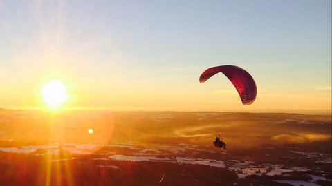 Skydivers killed in tandem jump