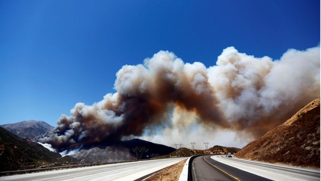 State of Emergency Declared, 82000 Evacuated After Southern California's Blue Cut Fire Explodes to 18000 Acres