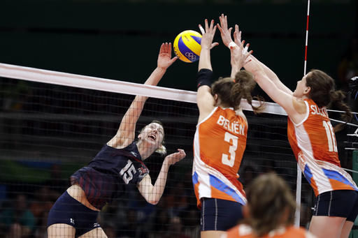 US women hold off scrappy Netherlands team in 5 sets