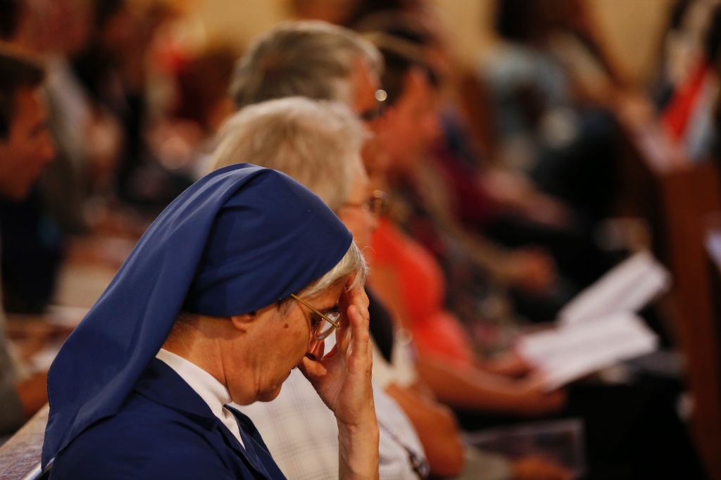 FRANCE-ATTACK-CHURCH-TRIBUTE