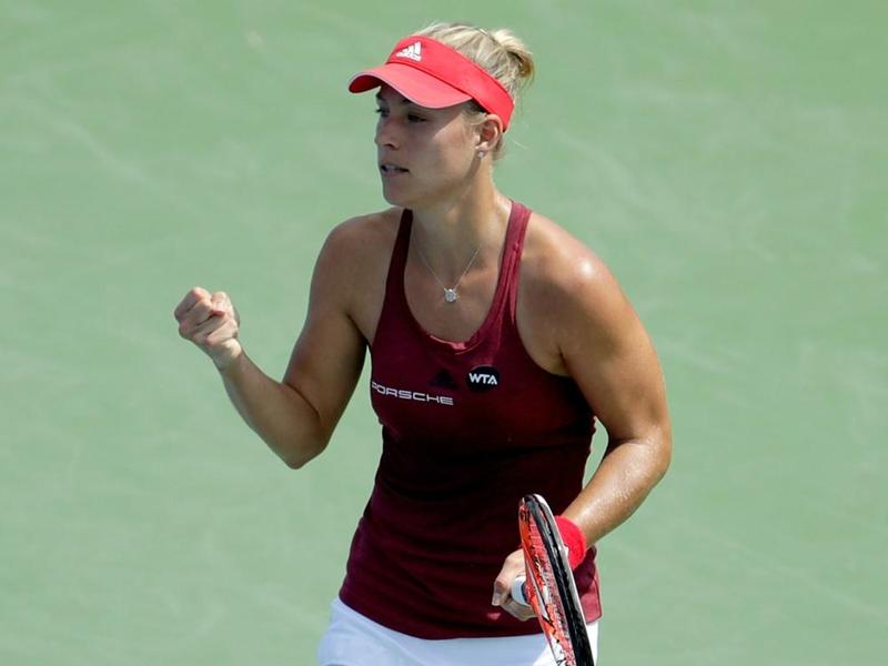 German world number two Angelique Kerber kept her top-ranking bid on track with a 7-6 6-4 win over Barbora Strycova