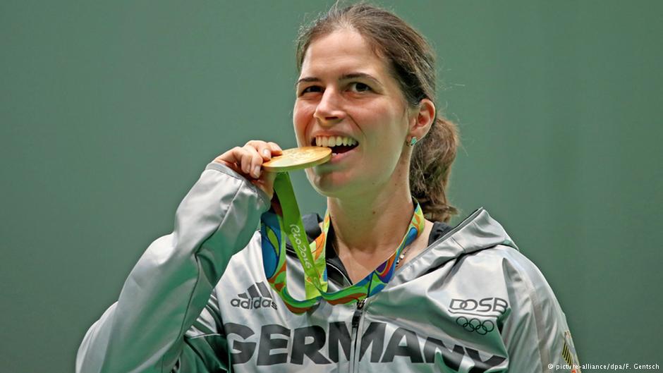 Rio 2016 Germany's Barbara Engleder wins shooting gold