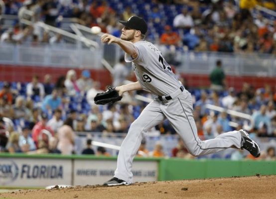 Chicago White Sox's Chris Sale delivers a pitch