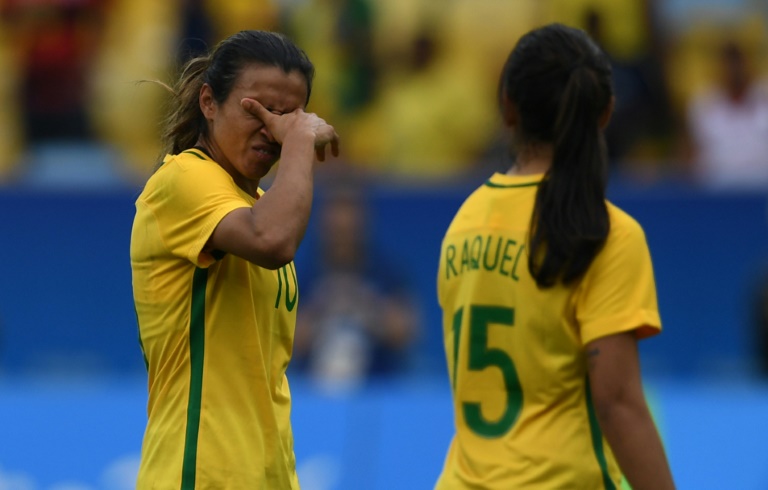 Sweden advances to women's Olympic soccer final on penalties