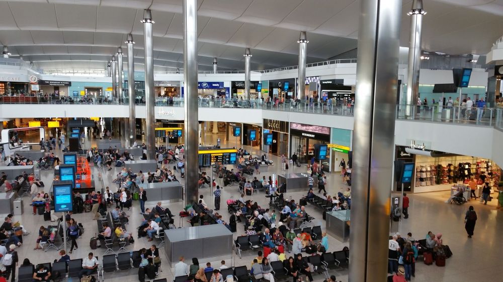 BREAKING: Two arrests over 'plot to sell airside security passes' at Heathrow Airport