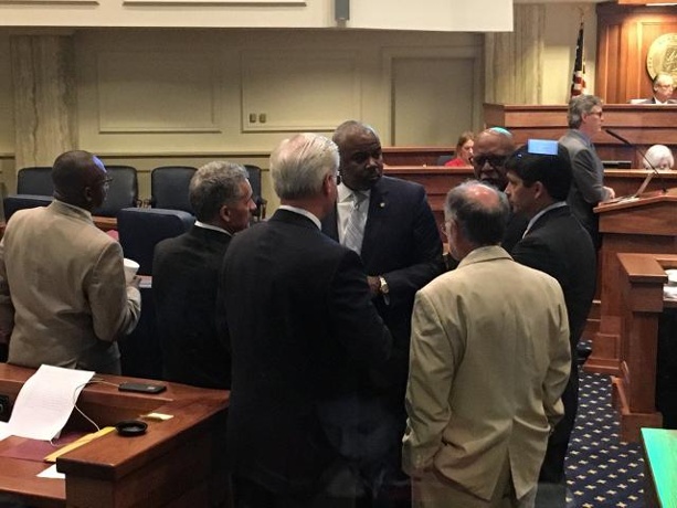 Alabama Gambling Legislation Passes Senate