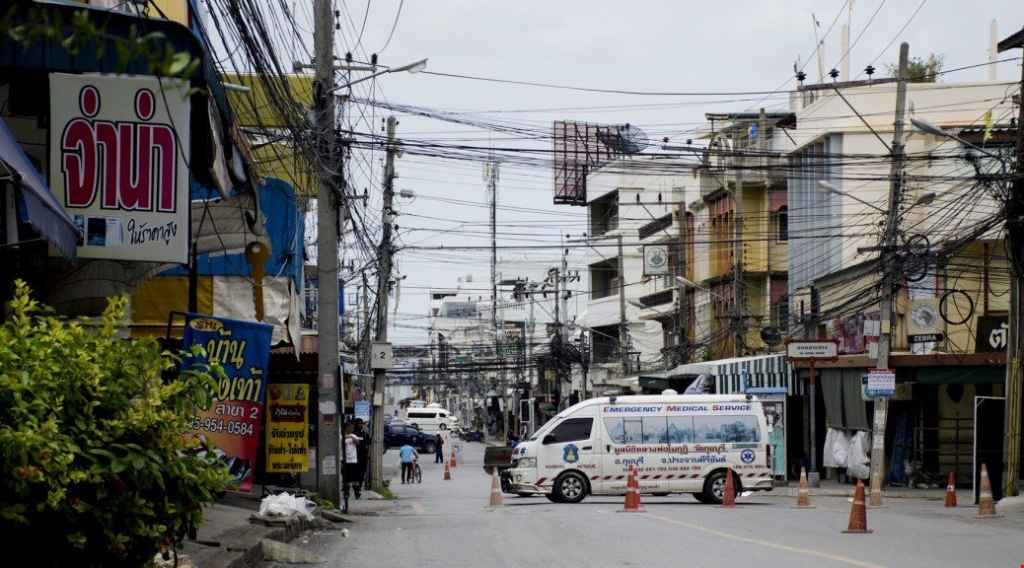 Thailand blasts: New bomb kills one in southern Thailand, governor says