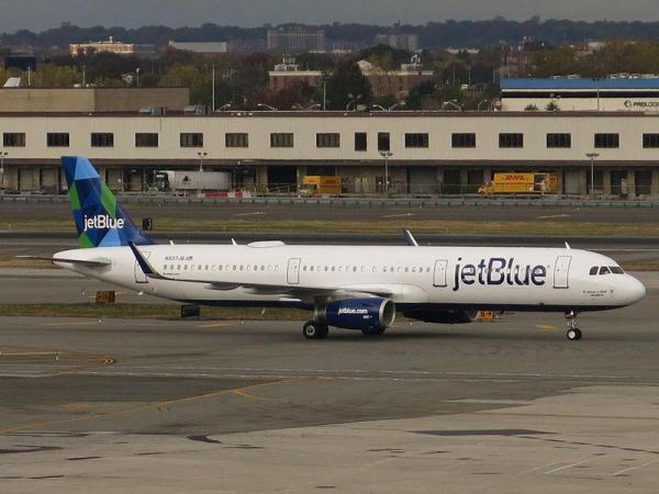 Turbulence On Jet Blue Flight Sends 24 People To Hospital