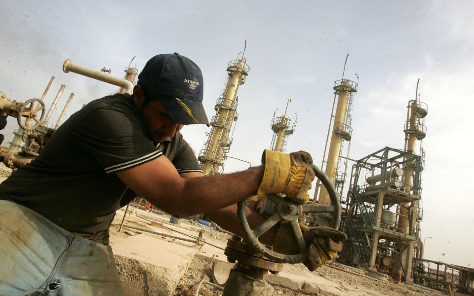 Iraq Signs Contracts With Foreign Oil Companies