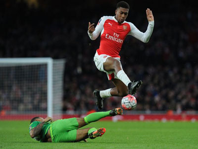 Iwobi down with thigh injury