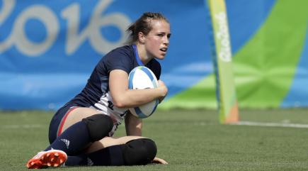 Scarratt scores twice against Canada in women's rugby sevens