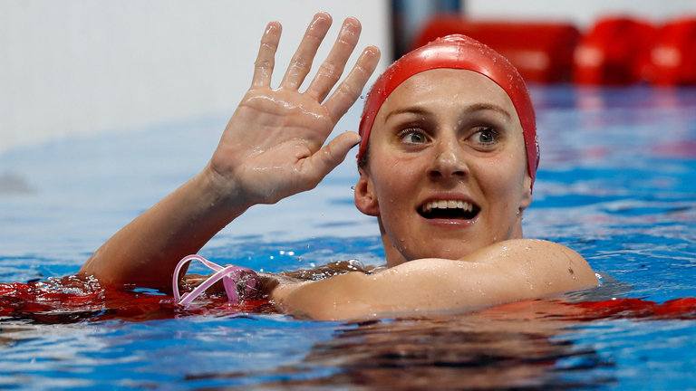 Jazz Carlin claimed a silver in the 800m freestyle