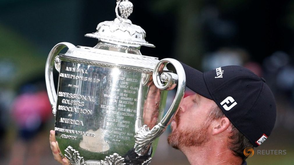 England's tyrrell hatton one shot off clubhouse lead at rain-affected us pga