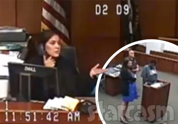 Judge inmate without pants in the courtroom