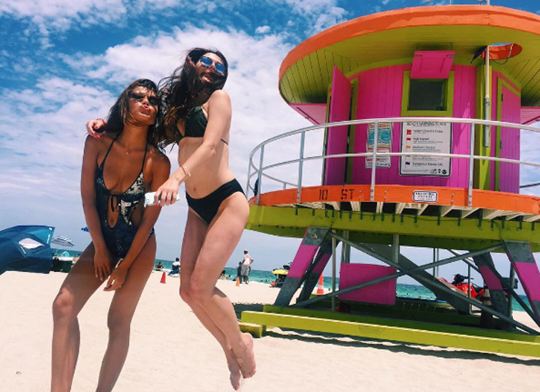 Karolin and her fashion blogger sister Eliska Chomistekova lit up an otherwise deserted South Beach